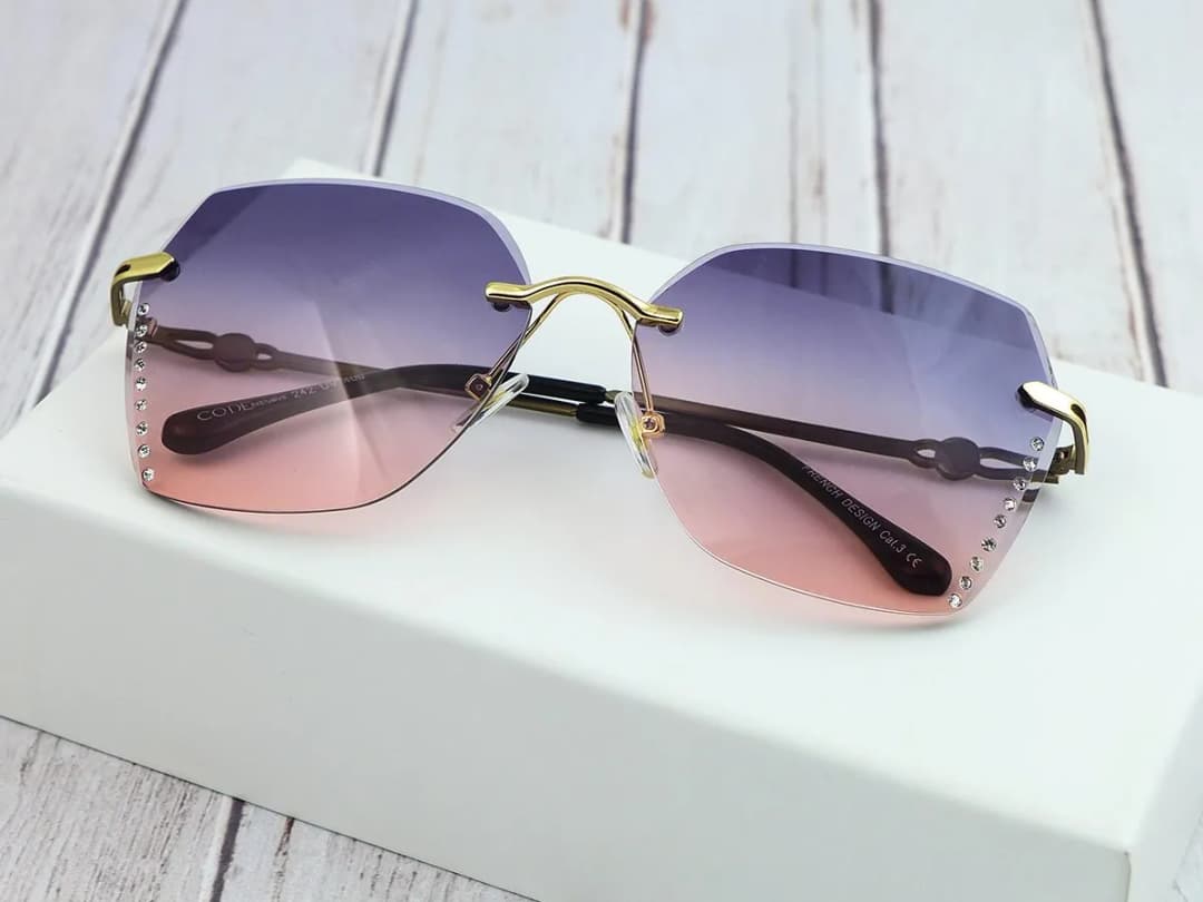 Fioletowe oprawki dla kogo? Sprawdź, kto powinien je nosić