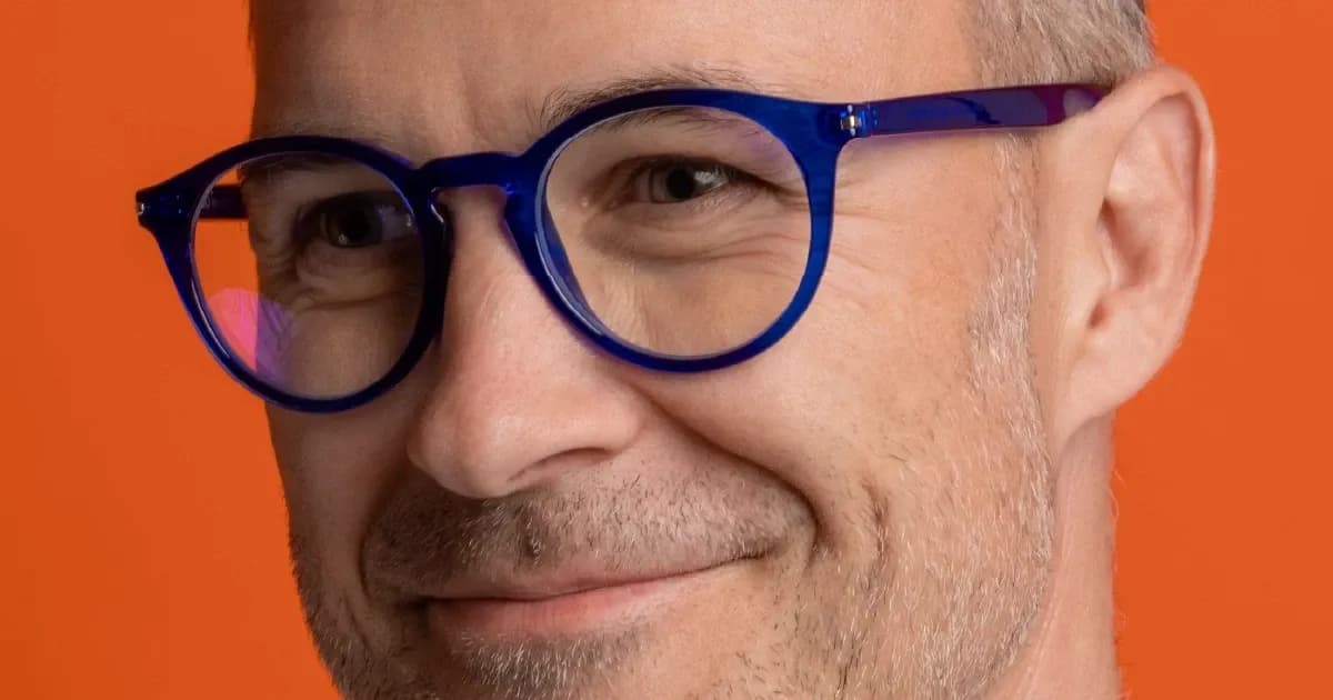 Jak dobrać oprawki okularów program - wybierz idealne oprawki online