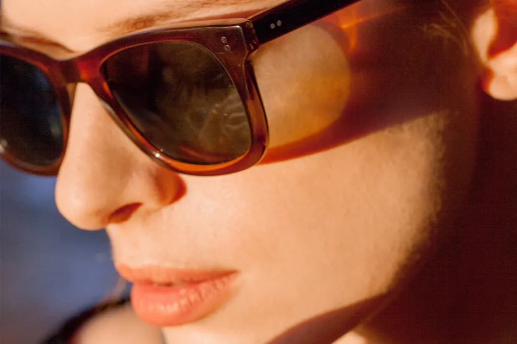 Jaki kolor soczewek w okularach przeciwsłonecznych? Wybierz mądrze!